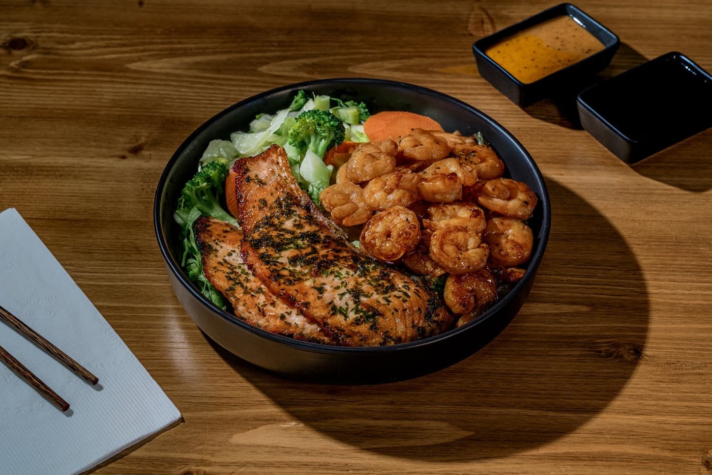 SALMON AND SHRIMP FLAME COMBO